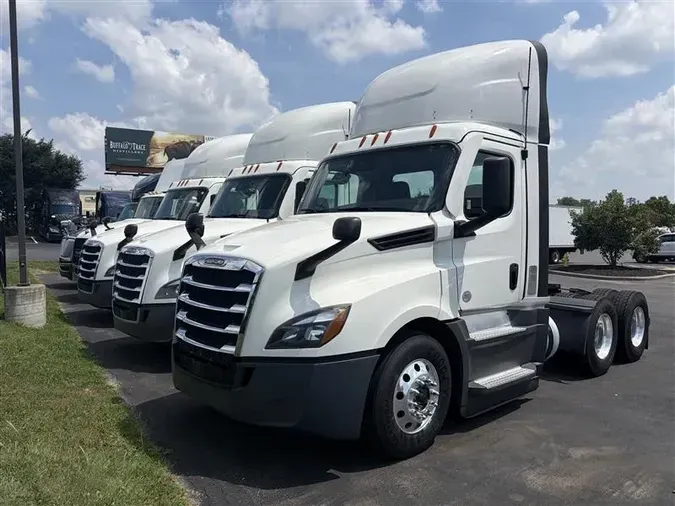 2021 FREIGHTLINER CA126c39597d55be5702f6ec73a38a19aafb0