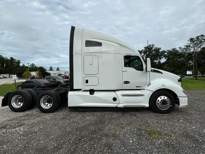 2021 Kenworth T680