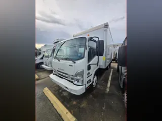 2022 Isuzu NPR-XD