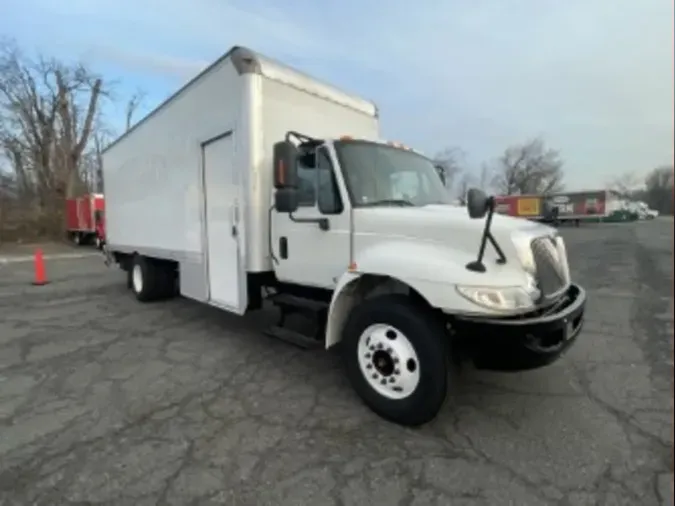 2019 NAVISTAR INTERNATIONAL 4300 SBA