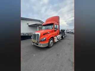 2018 FREIGHTLINER/MERCEDES CASCADIA 125