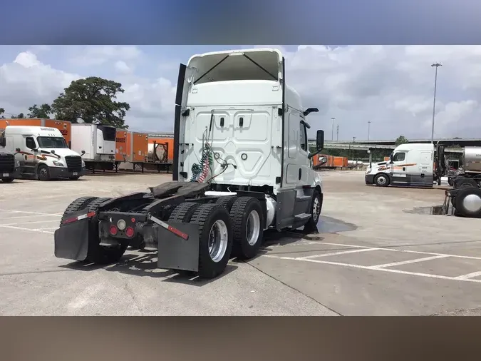 2020 Freightliner Cascadia