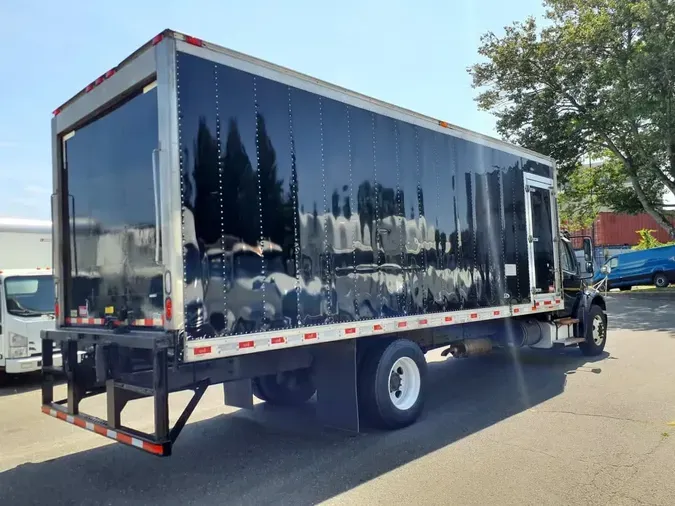 2017 FREIGHTLINER M2 106