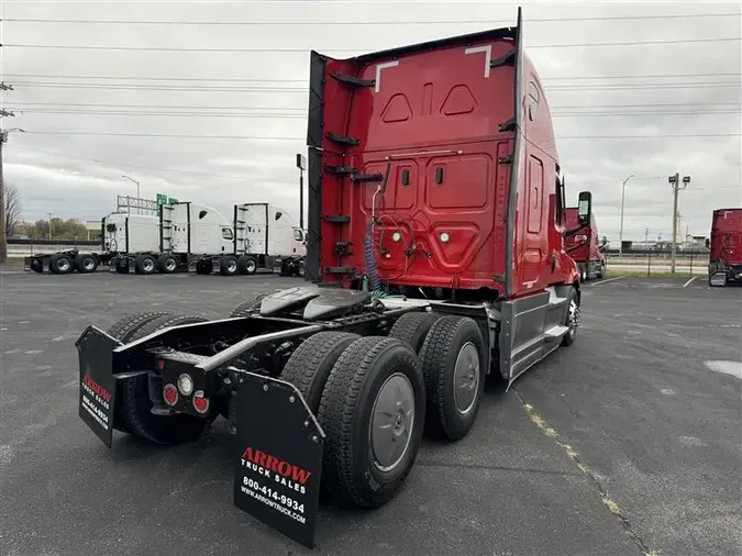 2021 FREIGHTLINER CA126