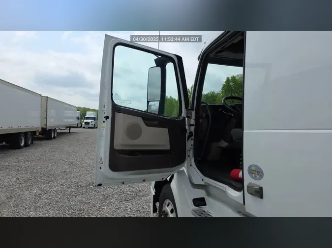 2018 Volvo VNL 740