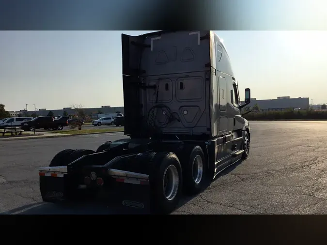 2024 Freightliner Cascadia 126