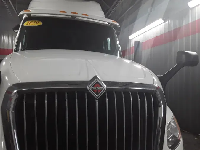 2019 NAVISTAR INTERNATIONAL LT625 SLPR CAB