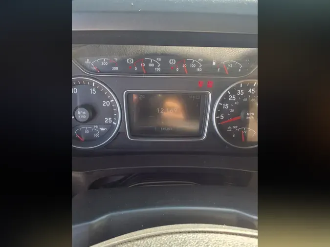 2019 NAVISTAR INTERNATIONAL LT625 SLPR CAB