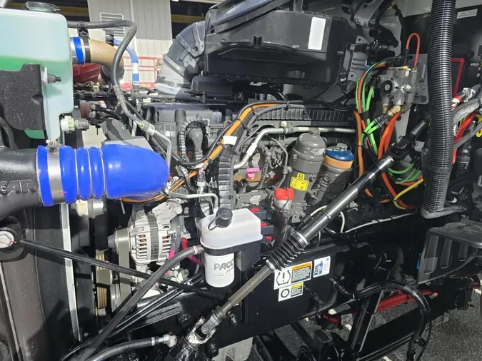 2025 Peterbilt 567