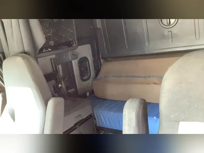 2020 Freightliner Cascadia 126