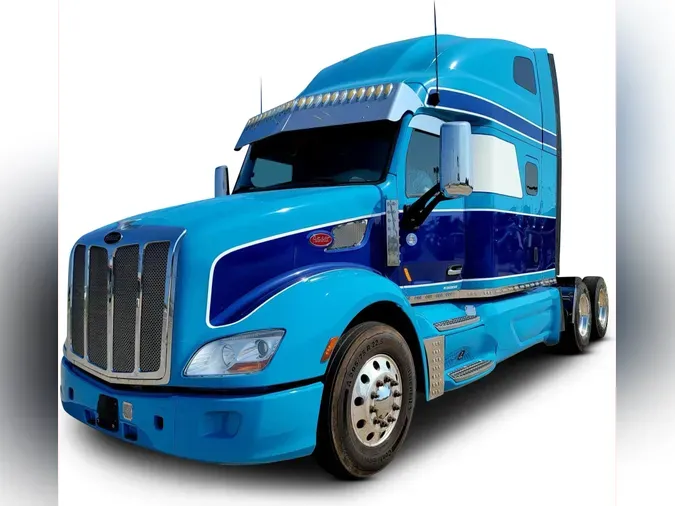 2020 Peterbilt 579c3a8b4140881af3faf904d57ecc93537