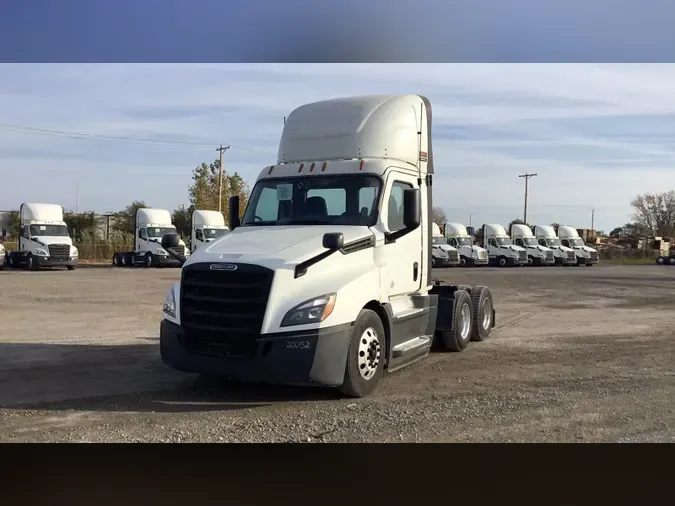 2020 Freightliner Cascadia 126c3aad51f6f44978159e372b1193b2c3c