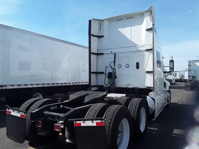 2020 NAVISTAR INTERNATIONAL LT625 SLPR CAB