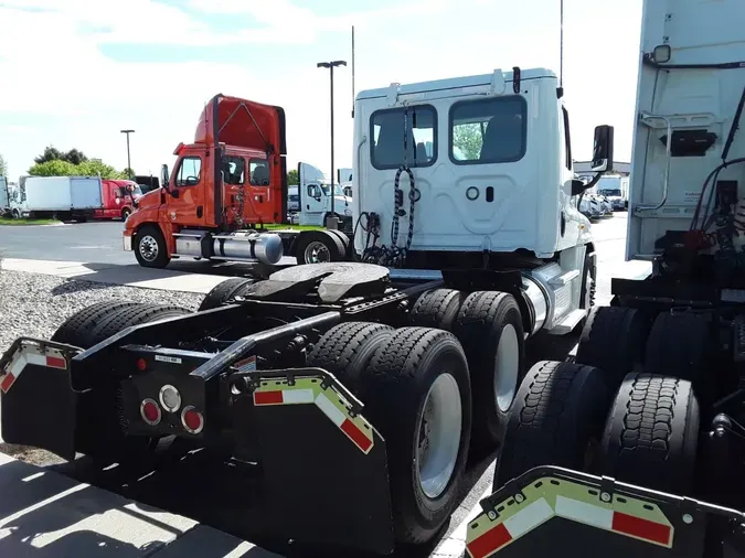 2019 FREIGHTLINER CASCADIA 125