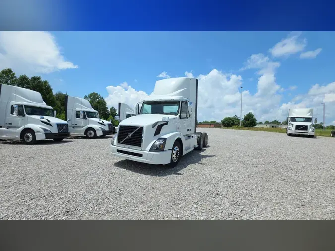 2018 Volvo VNL300