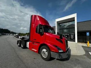 2020 Volvo VNL64T300