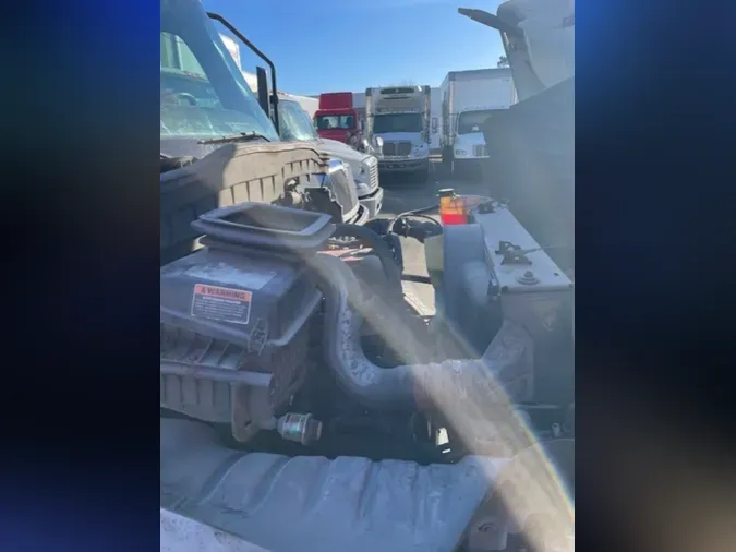 2020 NAVISTAR INTERNATIONAL MV607 (4X2)c3b13e295774ee275f4c3220b7f7f6a1