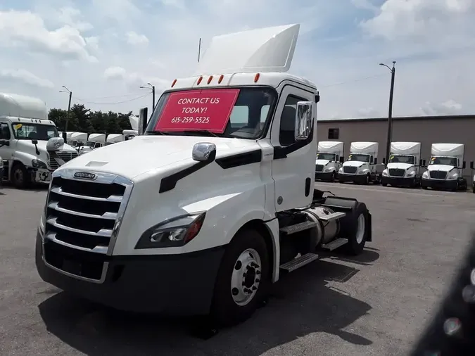 2020 FREIGHTLINER NEW CASCADIA 126c3b30a0ed5c0c3ef32303c87146d7ecb