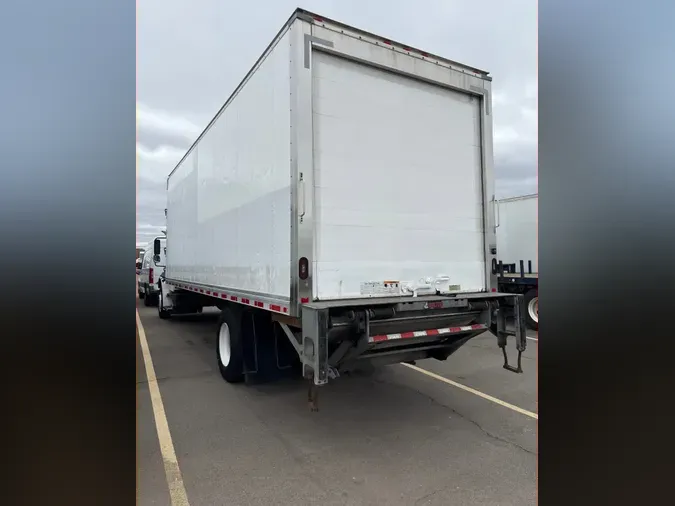 2018 FREIGHTLINER/MERCEDES M2 106