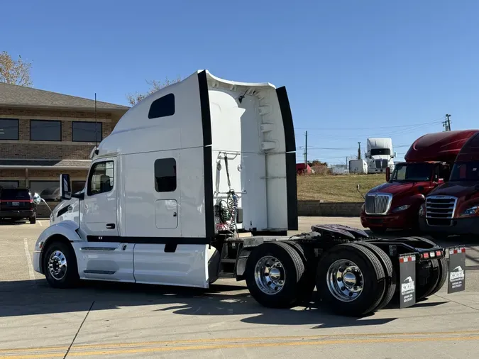 2022 PETERBILT 579