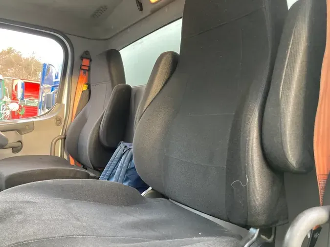 2014 FREIGHTLINER/MERCEDES M2 106