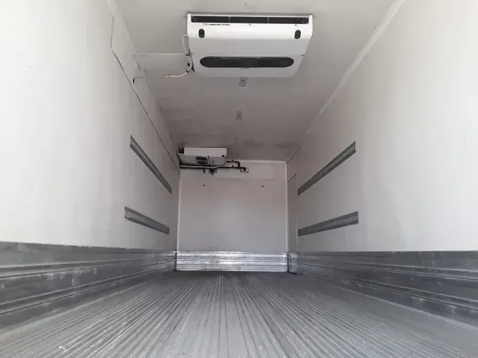 2019 FREIGHTLINER/MERCEDES M2 106