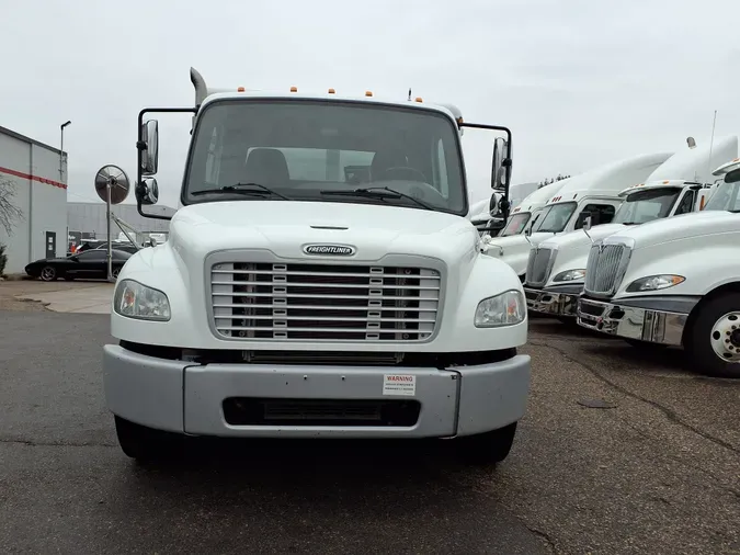 2017 FREIGHTLINER/MERCEDES M2 106