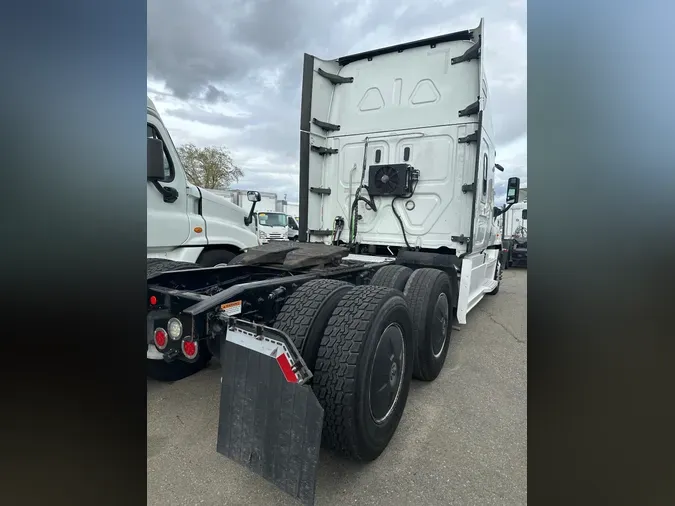 2019 FREIGHTLINER/MERCEDES CASCADIA 125