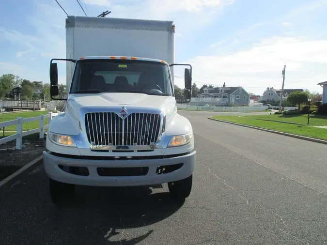 2015 INTERNATIONAL 4300