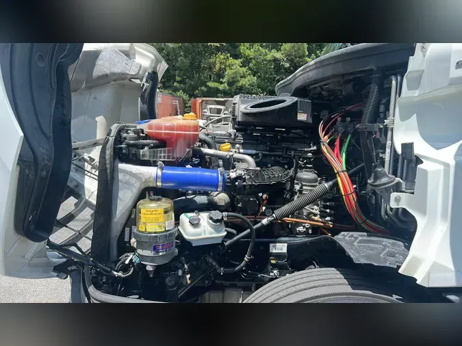 2022 Freightliner Cascadia 126