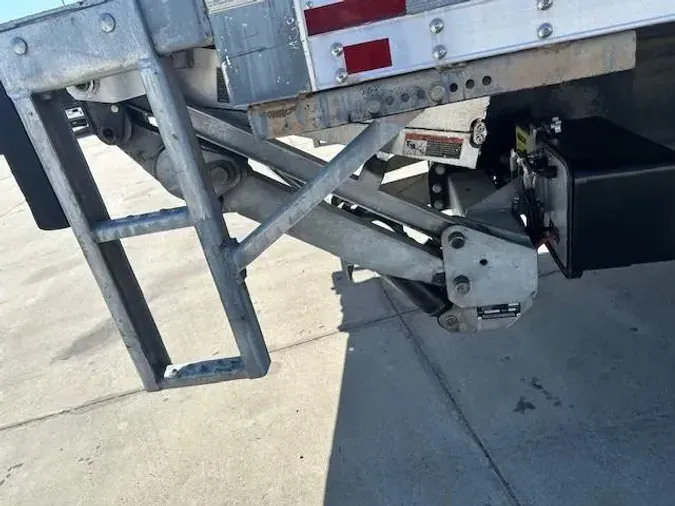 2019 Freightliner Business Class M2 106