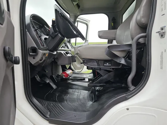 2020 Freightliner Business Class M2 106