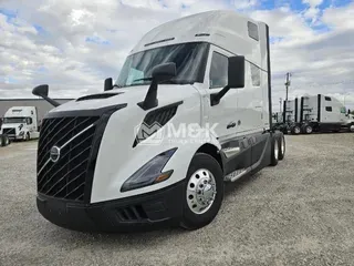 2026 VOLVO VNL860