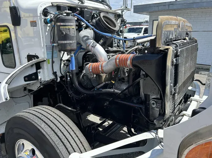 2020 Peterbilt 337