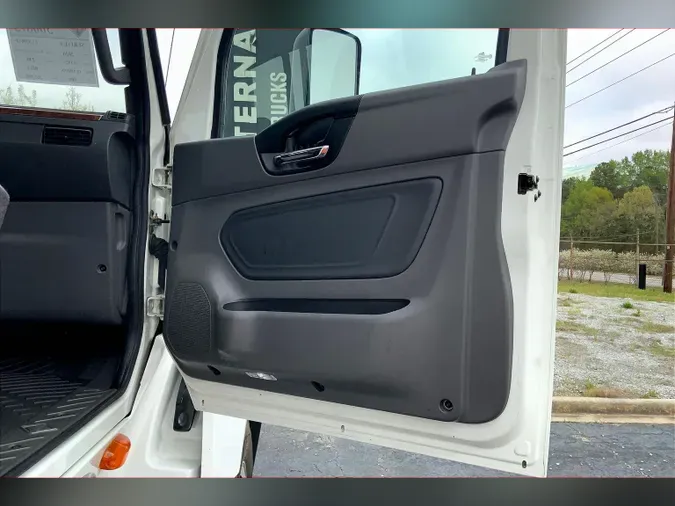 2020 INT LT625 6x4