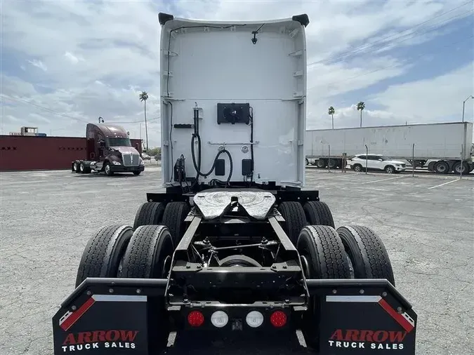 2021 KENWORTH T680