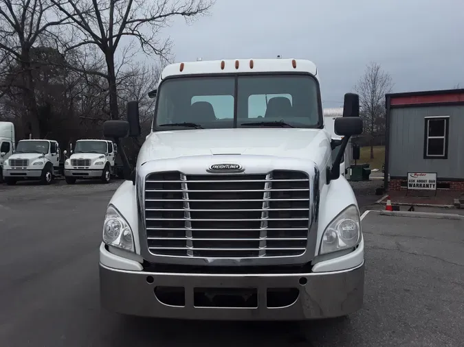 2016 FREIGHTLINER/MERCEDES CASCADIA 125