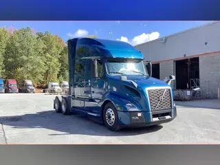 2022 Volvo VNL760
