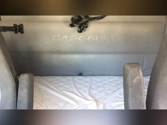 2022 Freightliner Cascadia 126c3cfb40711e8712555efccf1d6eb4b5a