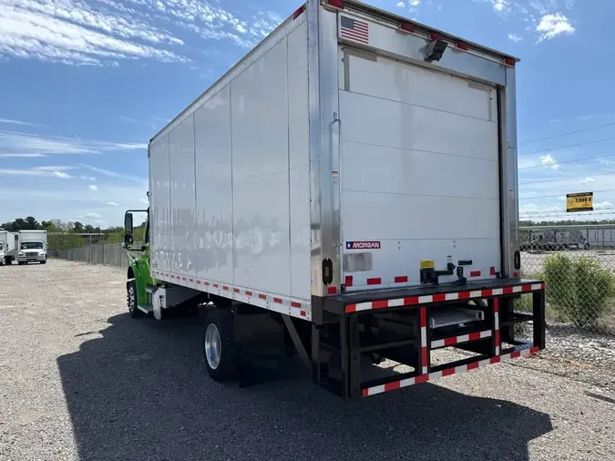 2020 FREIGHTLINER/MERCEDES M2 106