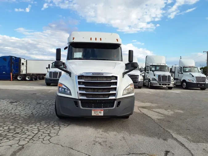 2019 FREIGHTLINER/MERCEDES NEW CASCADIA 126