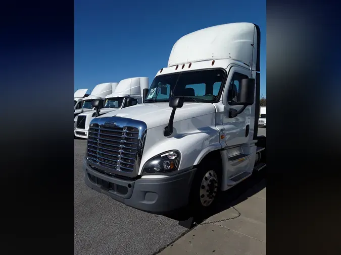 2018 FREIGHTLINER/MERCEDES CASCADIA 125c3d30bfec2e4a574cd992732e3852f70