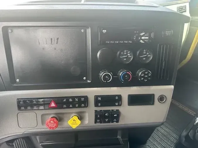 2022 Freightliner Cascadia