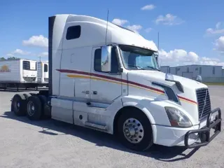 2016 VOLVO VNL64T670