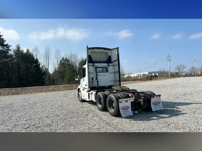 2018 Volvo VNL300