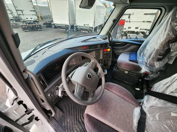 2026 VOLVO VNL64T860c3d43c0ffb41816a4dc5ff0ec928e86a