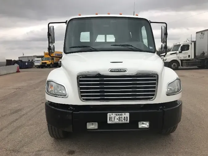 2018 Freightliner M2