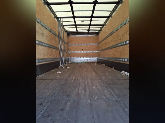 2022 FREIGHTLINER/MERCEDES M2 106