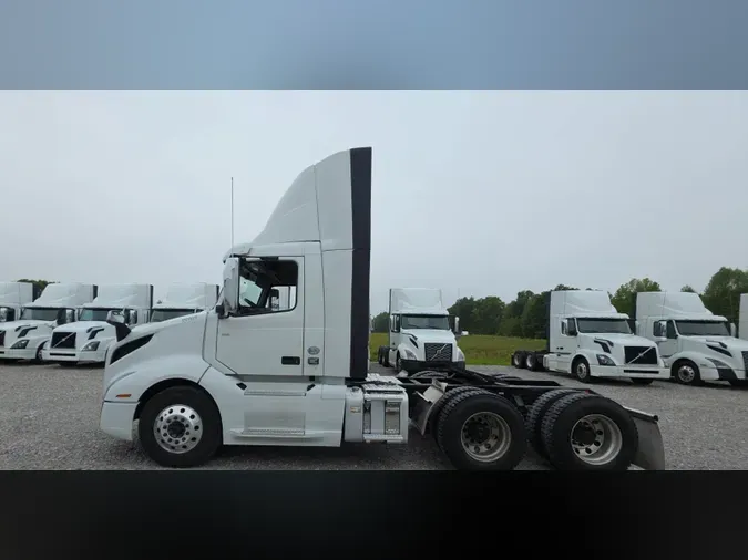 2019 Volvo VNL300