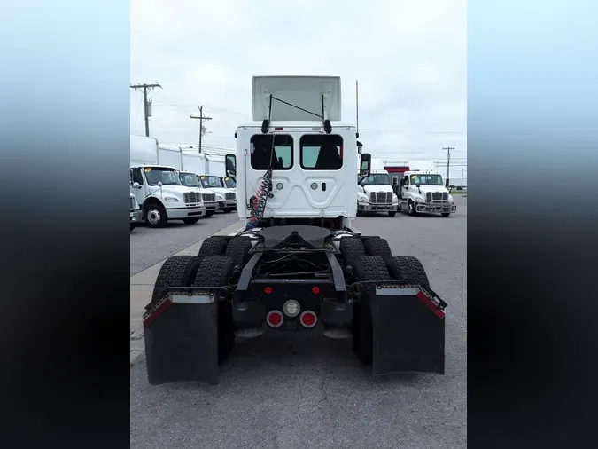 2018 FREIGHTLINER/MERCEDES CASCADIA 125